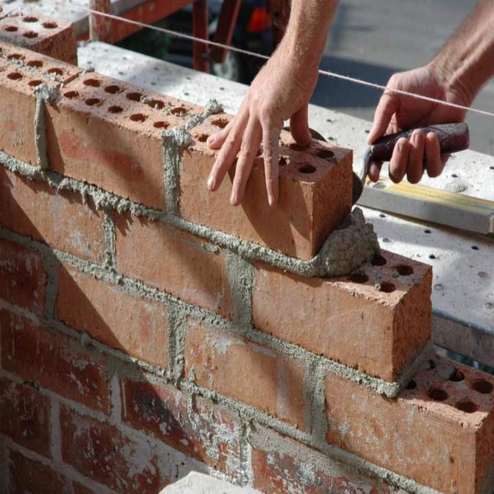 Construction des murs porteurs Moulins